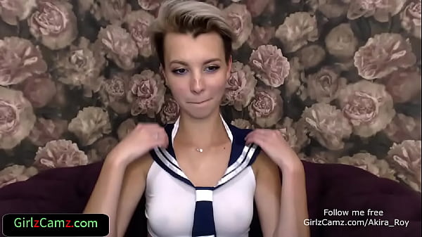 Cute blonde shemale – GirlzCamz.com