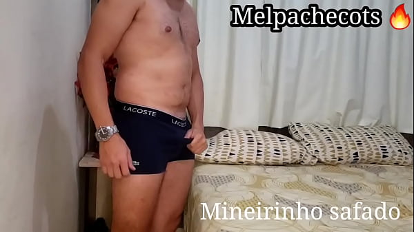 MINEIRINHO  COME QUETO VEIO  COMER MEU CUZINHO