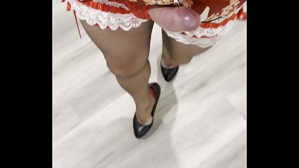 Trans Geisha walking